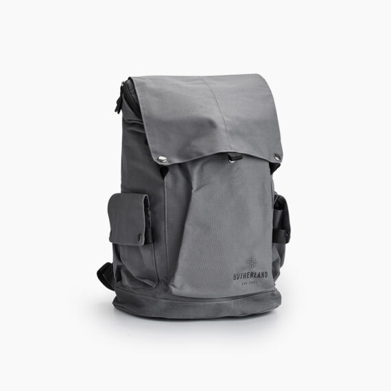 SNYGG RYGGSÄCK I CANVAS FRÅN SUTHERLAND & SONS – GRÅ